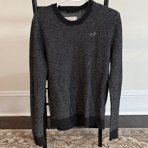 Hollister Men's Charcoal Crewneck Sweater